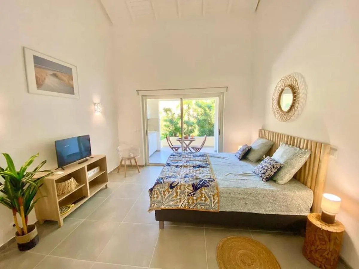 Holiday home Beautiful Suite S14, Pool, Next To Pinel Island Cul de Sac