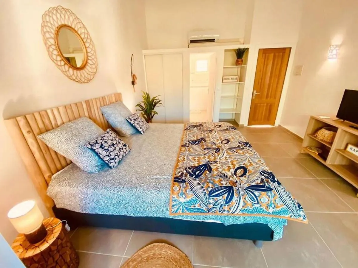 Beautiful Suite S14, Pool, Next To Pinel Island 퀼드삭 0*,